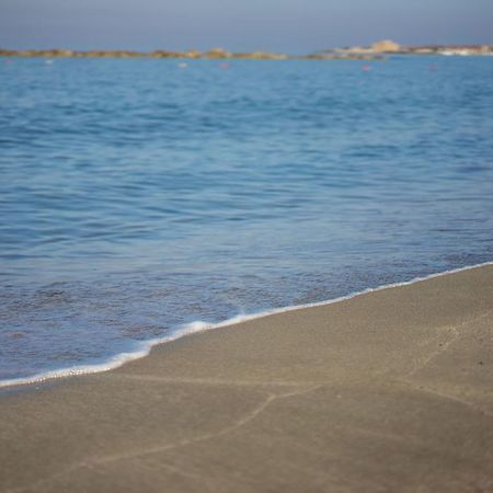 Aloe Hotel Paphos ภายนอก รูปภาพ