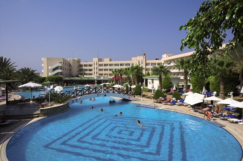 Aloe Hotel Paphos ภายนอก รูปภาพ