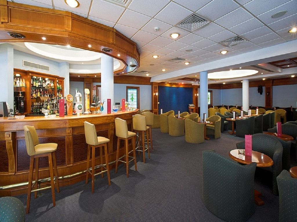 Aloe Hotel Paphos ภายนอก รูปภาพ